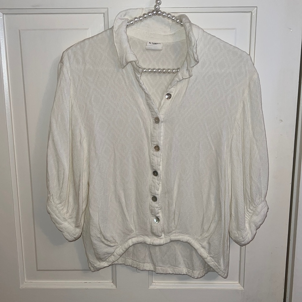 Off white half sleeve button down shirt